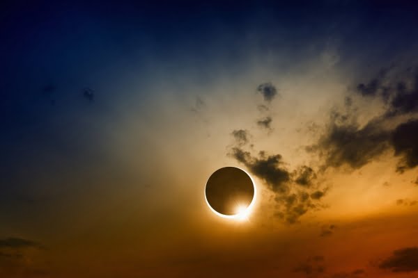 How Protective Glasses Offer You the Best View of the Eclipse